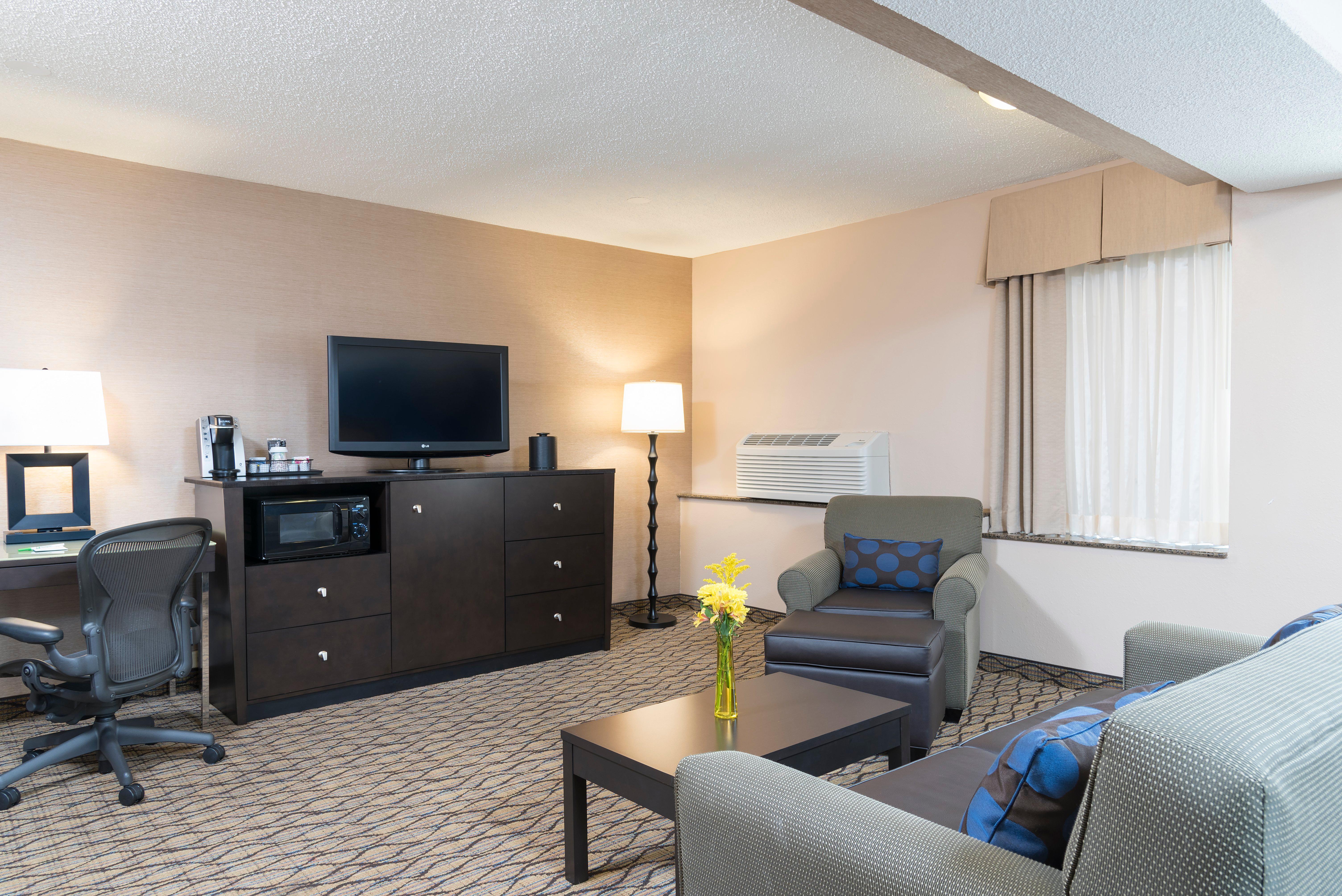 Holiday Inn Chicago - Elk Grove, An Ihg Hotel Elk Grove Village Exterior photo