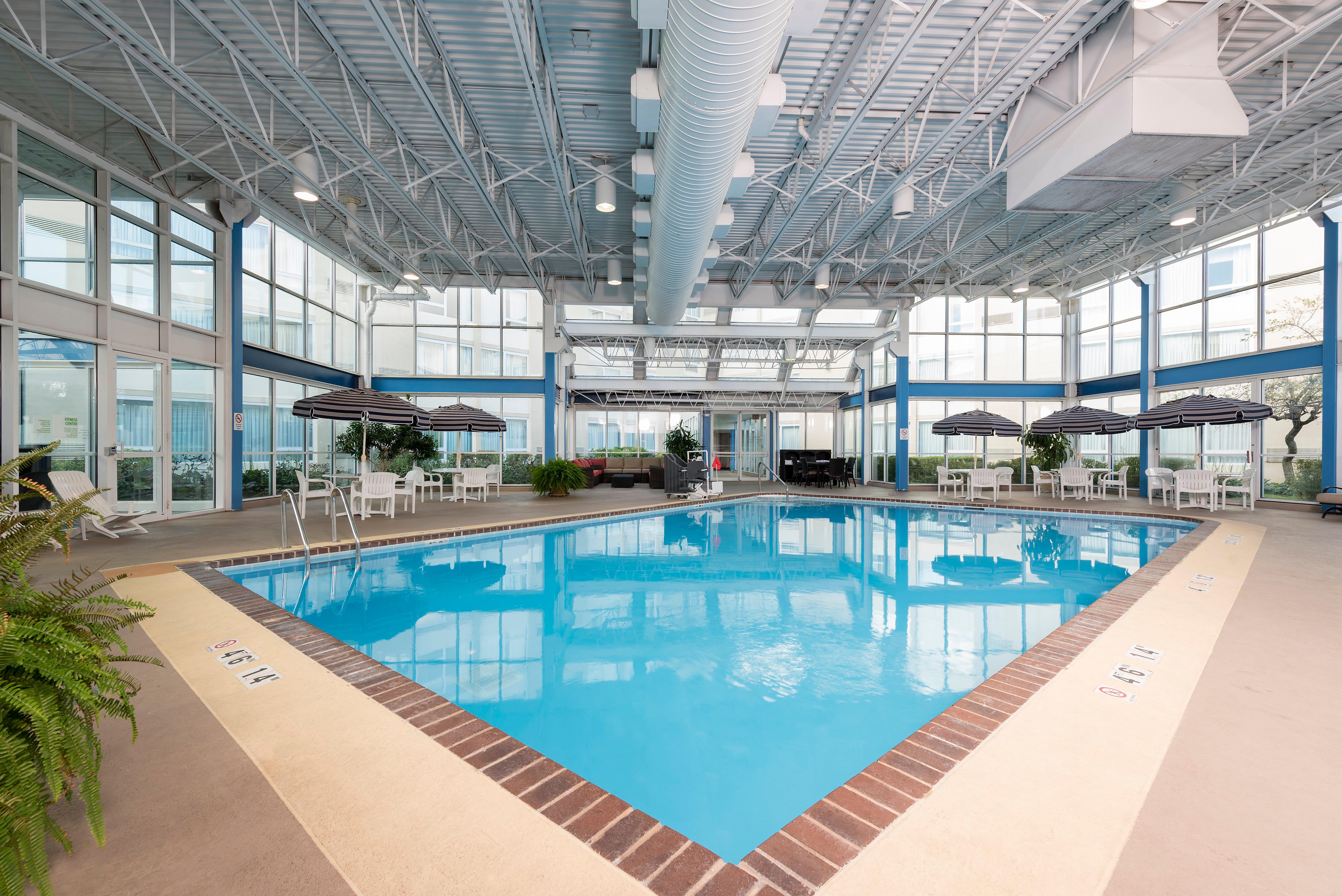 Holiday Inn Chicago - Elk Grove, An Ihg Hotel Elk Grove Village Exterior photo