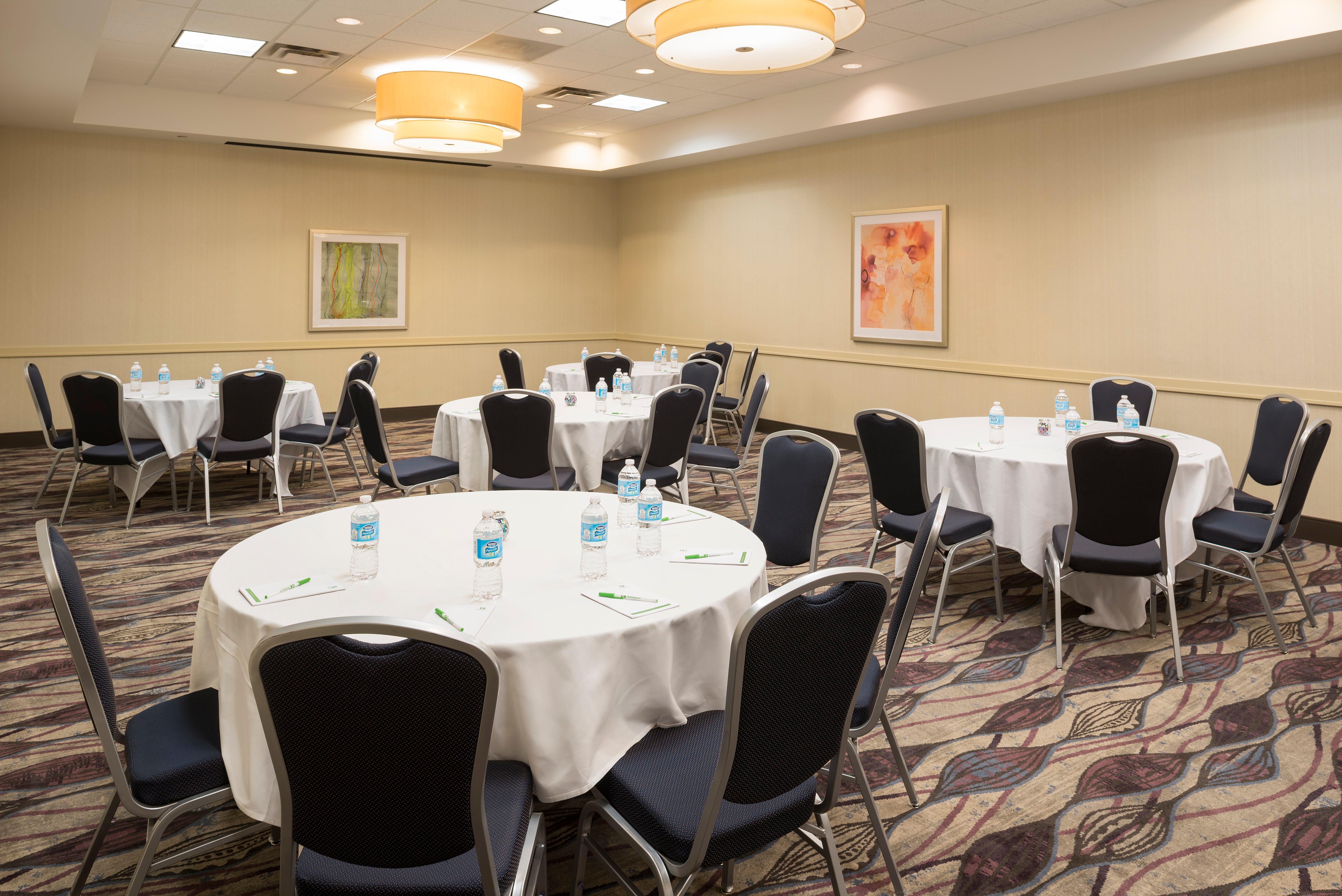 Holiday Inn Chicago - Elk Grove, An Ihg Hotel Elk Grove Village Exterior photo