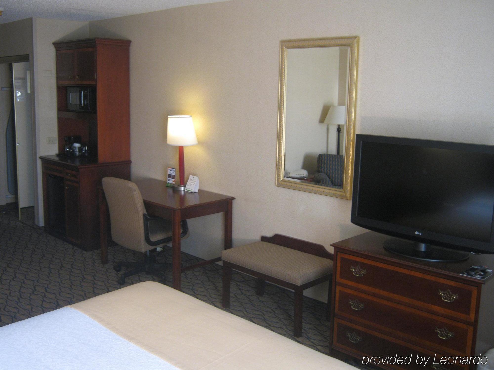 Holiday Inn Chicago - Elk Grove, An Ihg Hotel Elk Grove Village Exterior photo